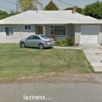 funny-pics-to-share-laziness-car-parked-right-in-front-of-door